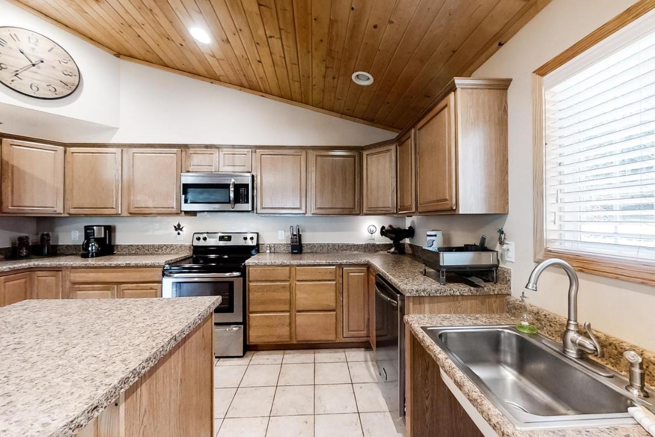 3 Bed 2 Bath Vacation Home In Whittier Bagian luar foto
