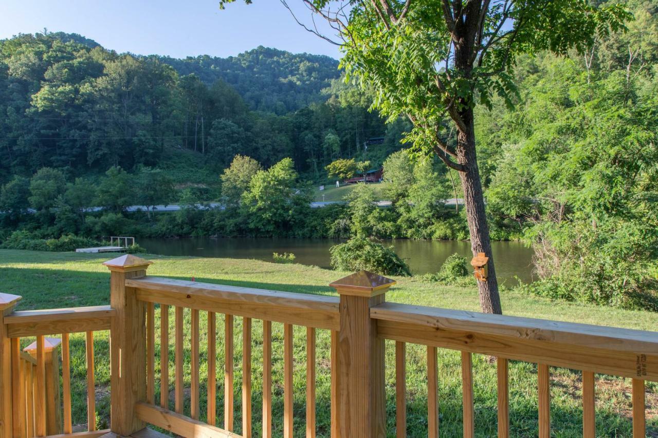 3 Bed 2 Bath Vacation Home In Whittier Bagian luar foto